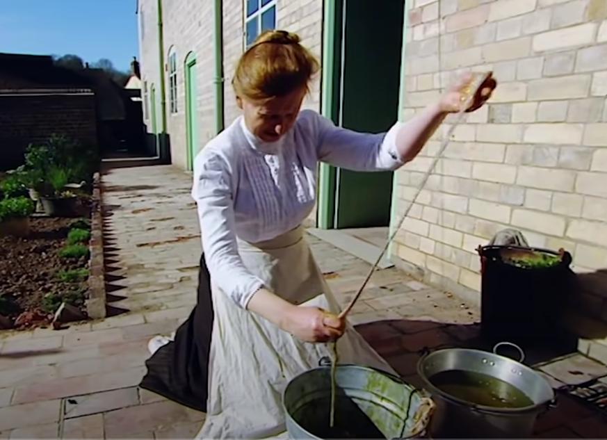 奇葩人类避孕史，*体下**塞鳄鱼粪便，贝壳做避孕套，戴黄鼠狼*丸睾**