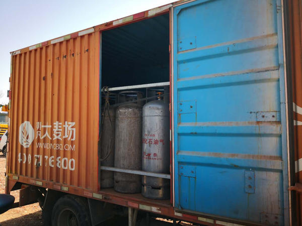 倒卖液化石油气,利用正规危险品车辆倒卖液化气