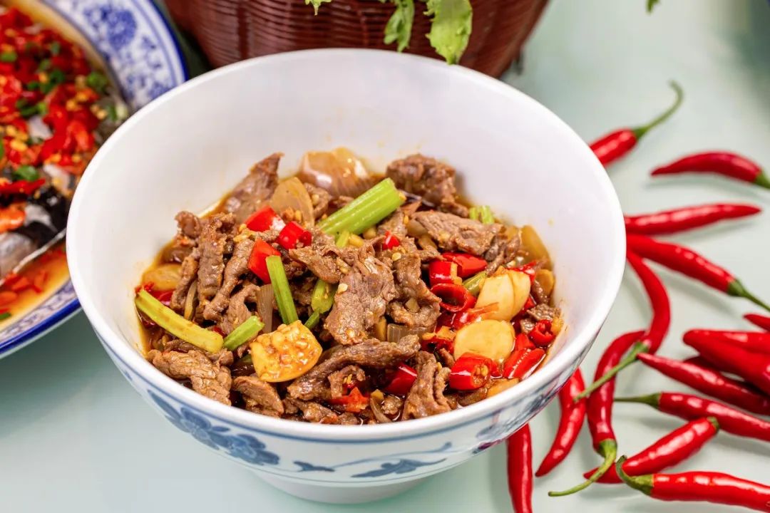 想3.8折吃这顿当家菜,你得喊一声「嫂子」