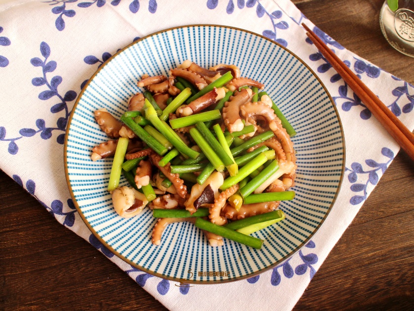 八爪鱼怎么炒好吃又简单的方法,新鲜八爪鱼怎么炒才没水分