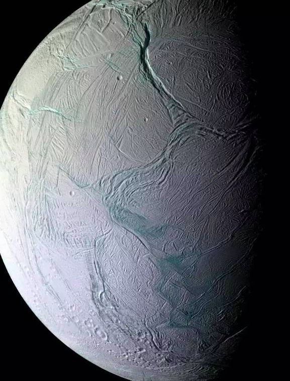 太阳系所有星体都有南北极空洞,太阳系有液态星球