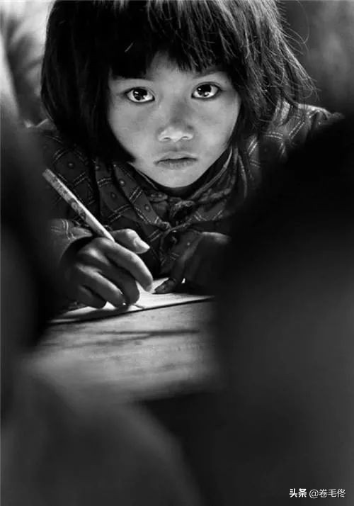 女生必须要学会的几个拍照小技巧,女神拍照技巧与角度和p图