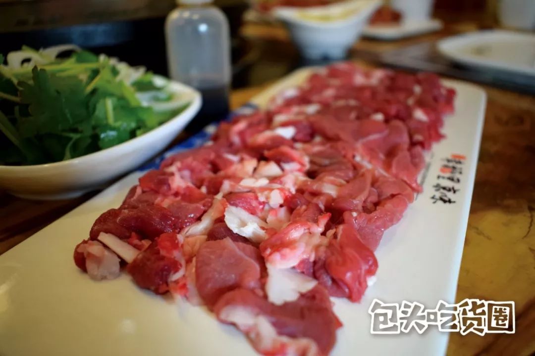 列入非遗的京味炙子烤肉，在包头也能吃到啦！