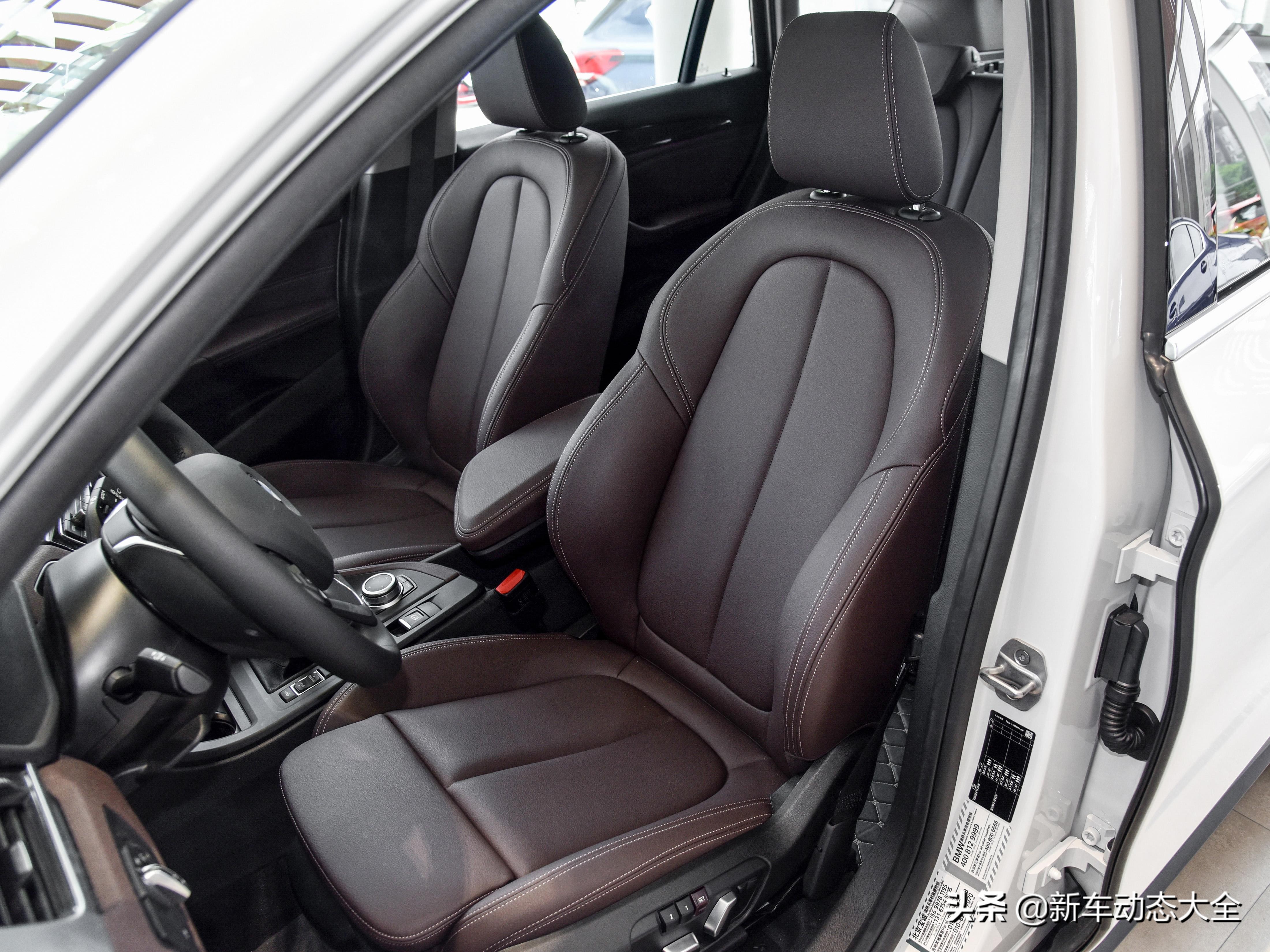 乘客多也能装得下实拍宝马X1