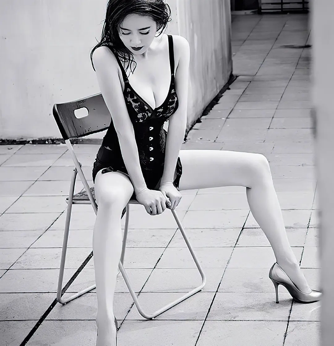 左小青演中国式离婚的电视剧,左小青和她背后的十个男人