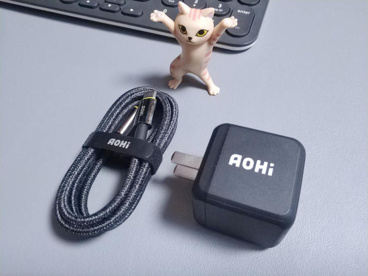 五十瓦无线快充充电器,120w超级闪充可旋转充电器