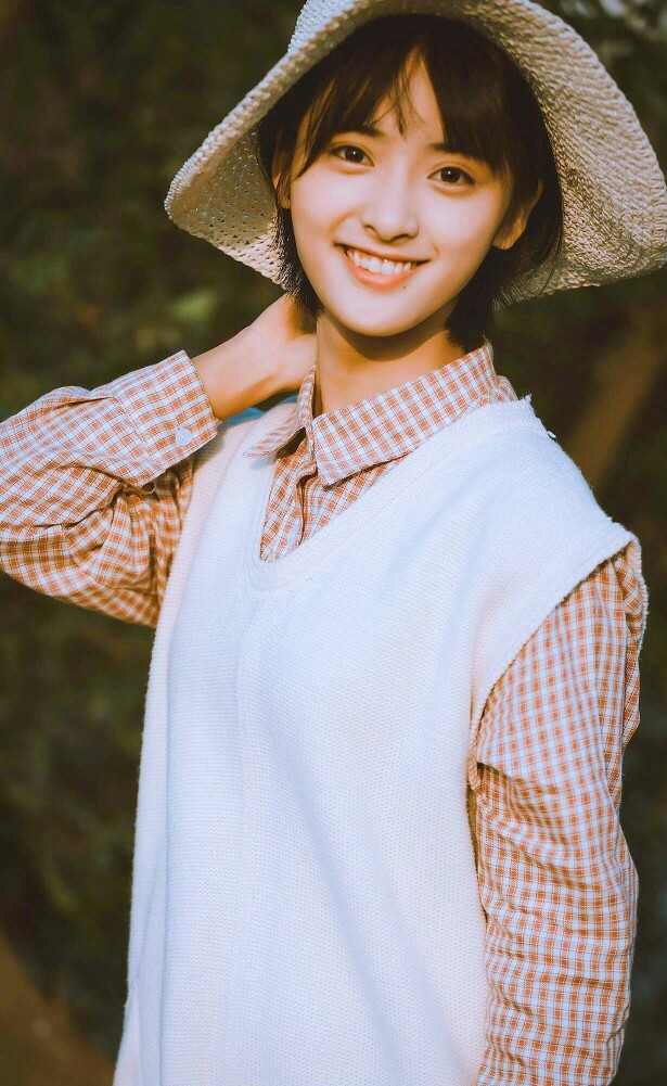 关晓彤吴宣仪赵露思,赵露思关晓彤吴宣仪