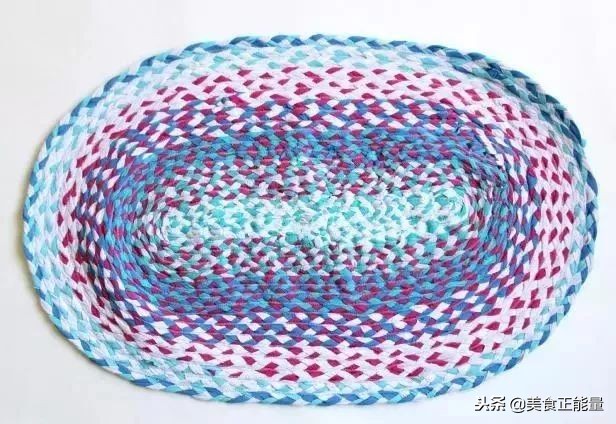 旧衣服怎么做地毯,毛呢衣服如何做地毯