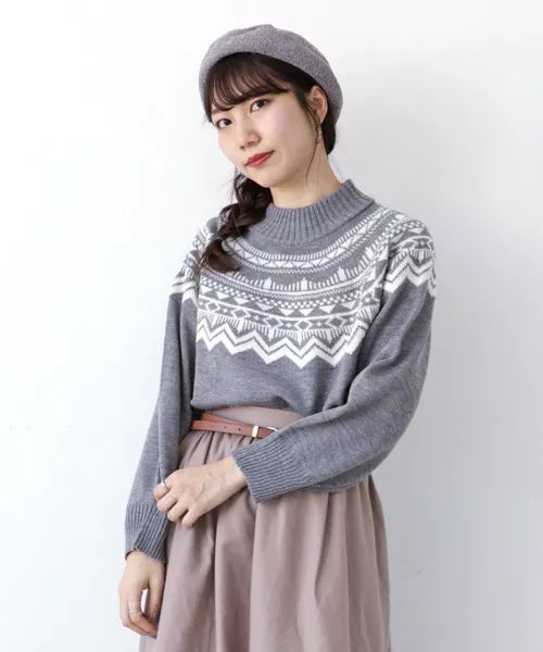 loewe衣服西班牙价格,loewe标志的衣服