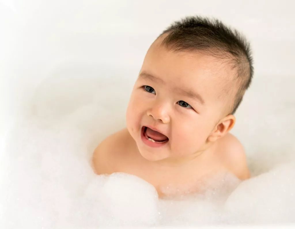 婴儿春季湿疹是什么原因,春季过敏湿疹及联合用药视频