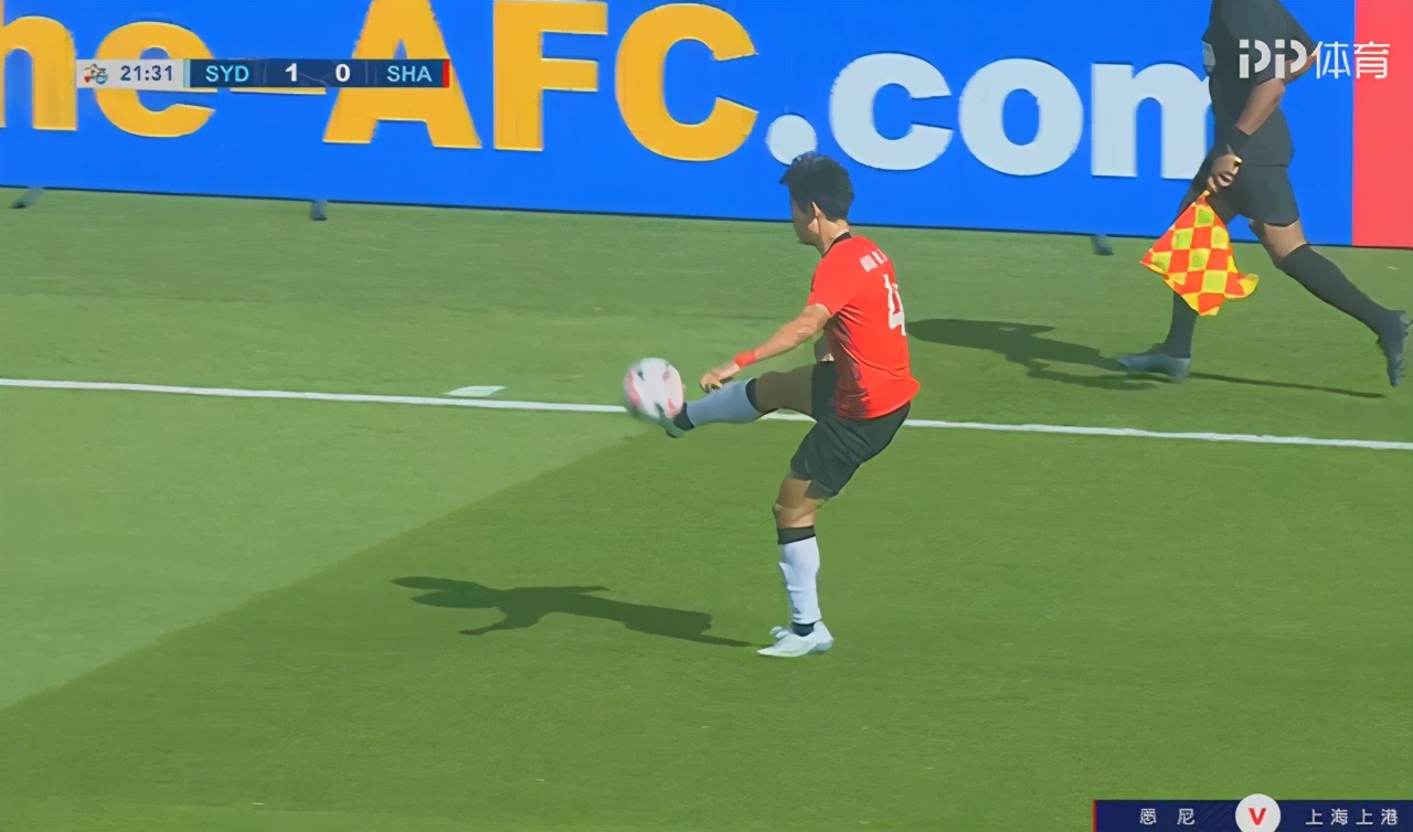 国脚王燊超最新消息,王燊超停球让人绝望表情包