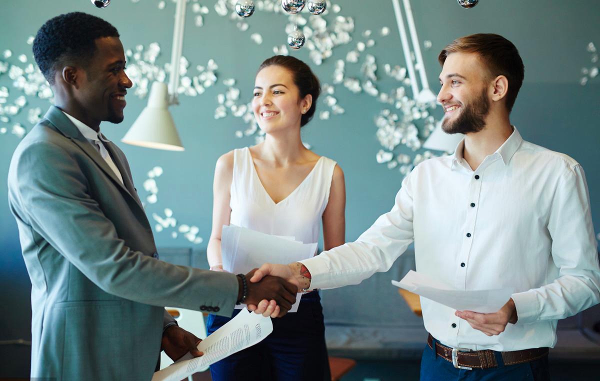 越是没钱越要舍得在这两件事上花钱，只会越来越好，很真实