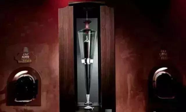 世界上最贵的红酒开出了多少价,世界上最贵红酒是什么酒