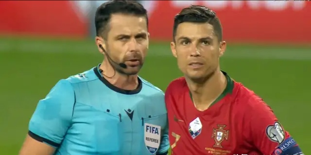 c罗最新假摔,c罗为什么热衷于假摔