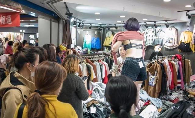 揭秘服装批发行业赚钱的核心,带你走进服装行业