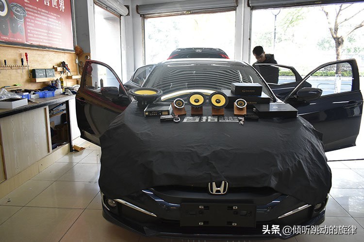 十一代本田思域a柱音响,十代思域a柱倒模制作教程