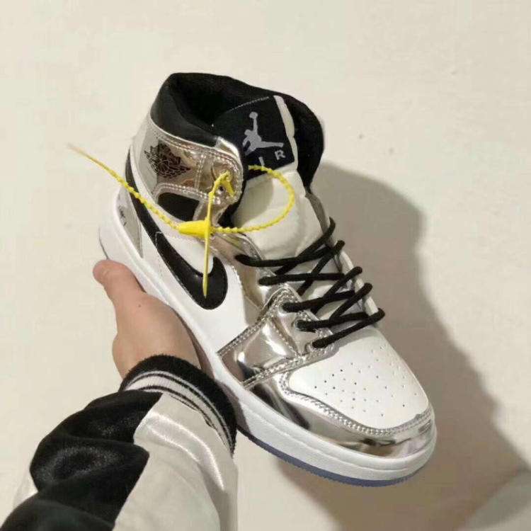 炒鞋月入百万？百亿产业莆田鞋，都是被它逼出来的