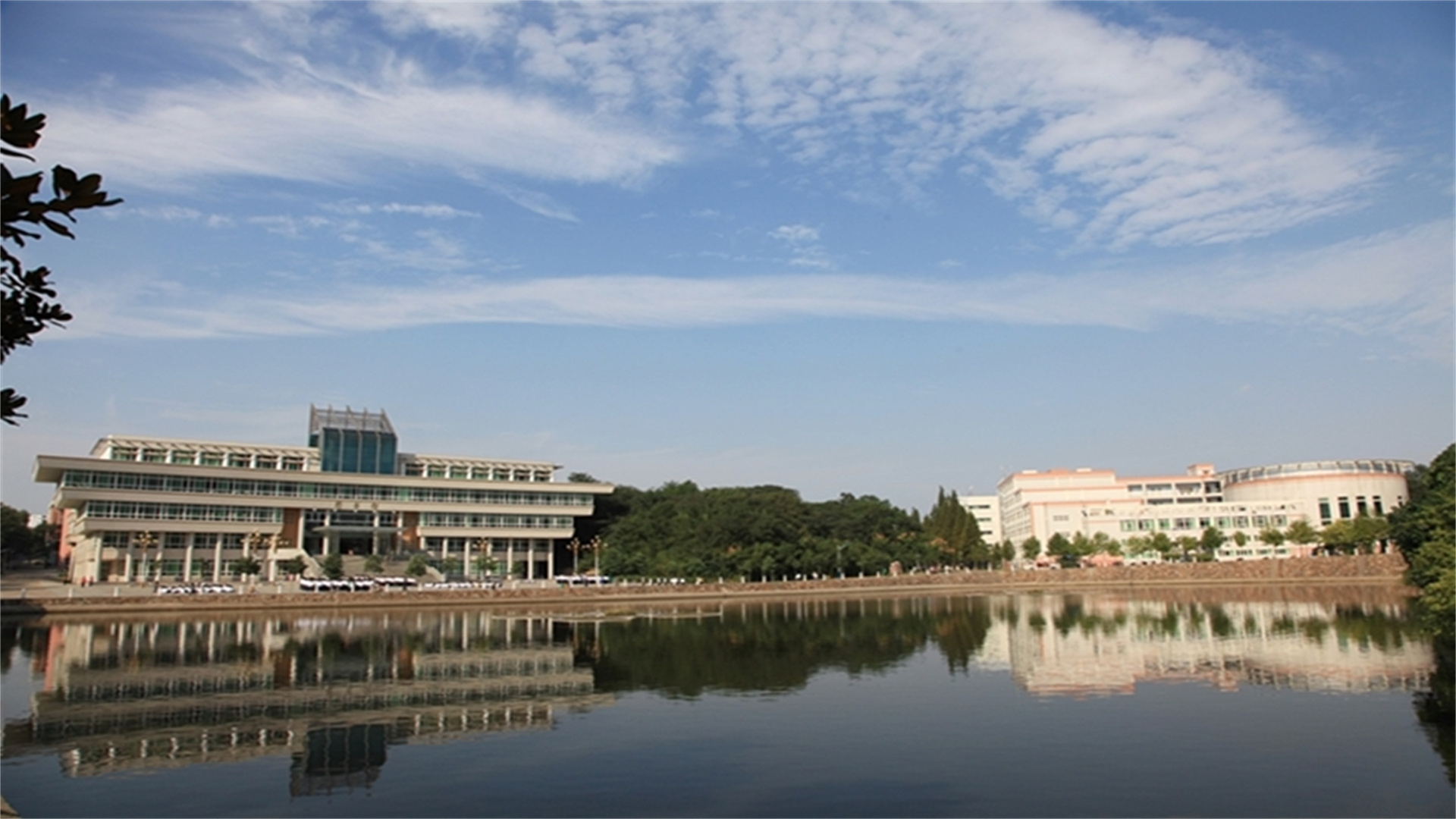 河南省信阳师范学院是几本,河南信阳师范学院几本