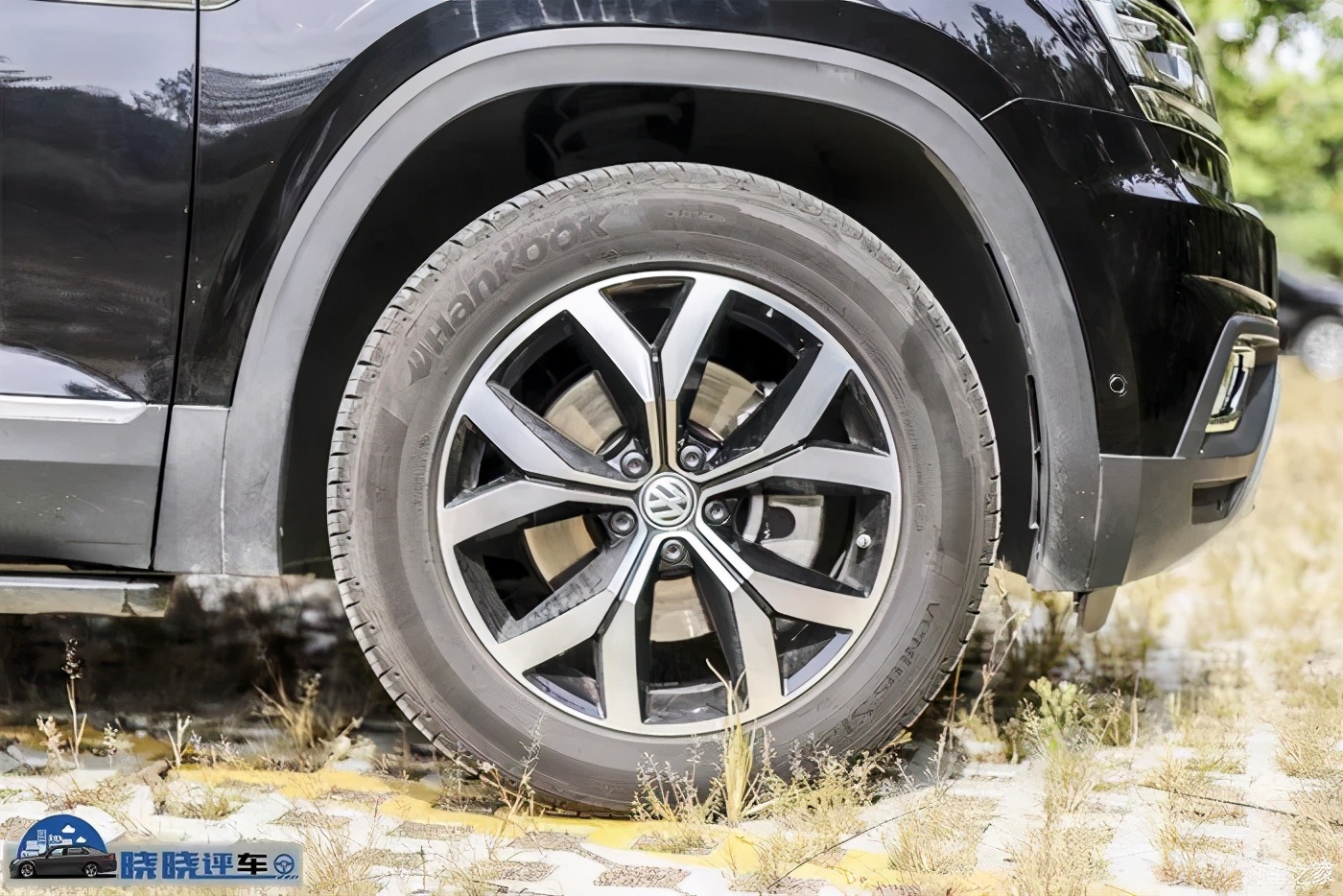 肌肉大块头举汽车,肌肉大块头分享途昂综合用车体验