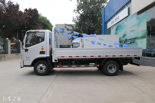 舒适性高的轻卡,福田欧马可s1轻卡3.3米栏板轻卡