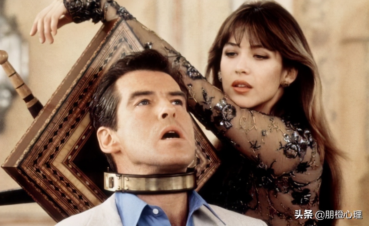 容易轻信他人是什么原因,特别容易轻信他人的话