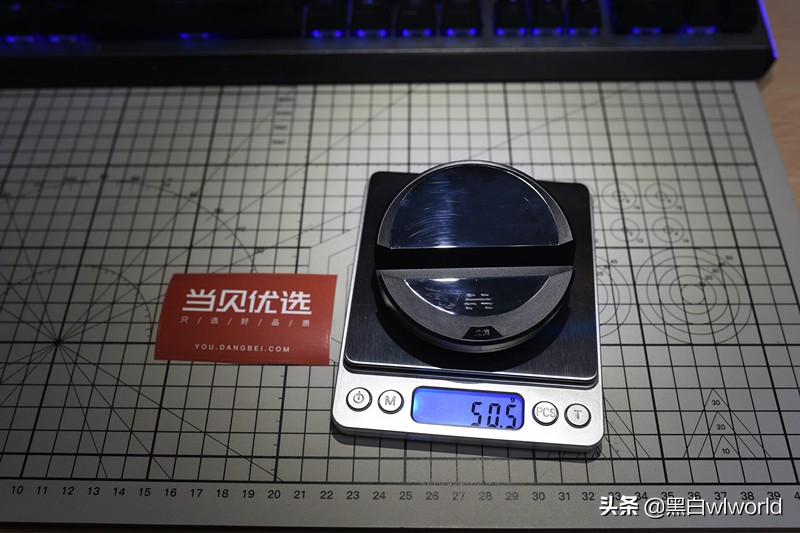 黑匣子助你在和平精英吃鸡如虎添翼，北通E1手游键鼠转换器