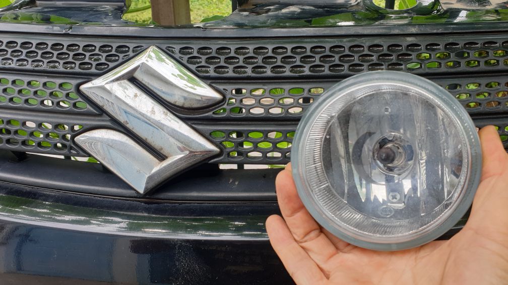 sx4天语雾灯的调整,铃木天语sx换雾灯灯泡