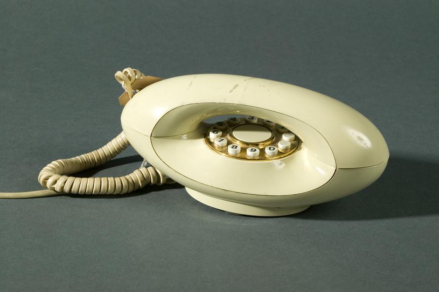 介绍60年代的老式电话机,19世纪老式电话机