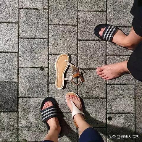 韩国人喜欢穿三线拖鞋吗,韩国人衣服为什么有三条杠