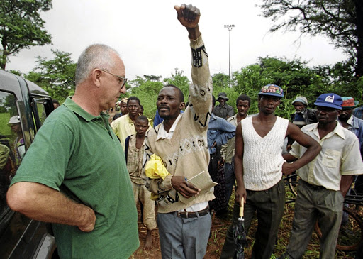 从“非洲面包篮”到“货币当废纸”,津巴布韦经历了什么?