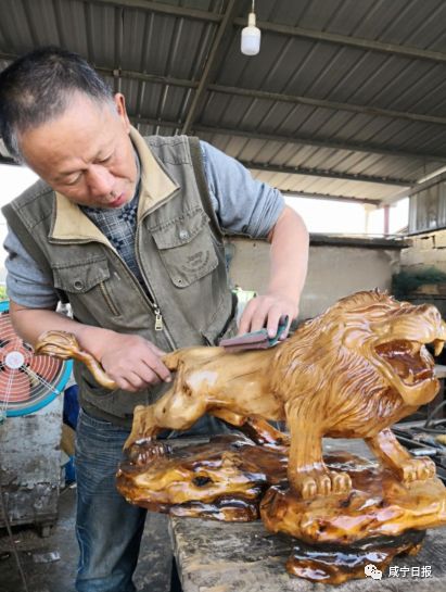 大型根雕博物馆,老人自制根雕博物馆