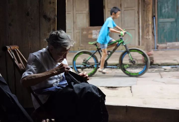 李英杰“共饮长江水”摄影工作坊第二季火热招募中