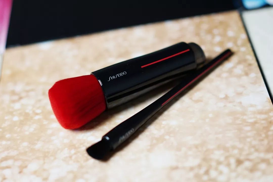 欧阳娜娜唇妆化妆教程,简单又日常的元气妆欧阳娜娜