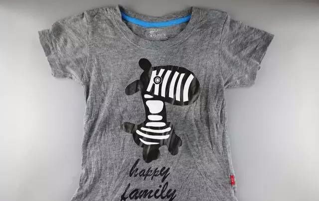 阴天洗衣服不干发臭怎么办,洗衣机快速弄干衣服的办法