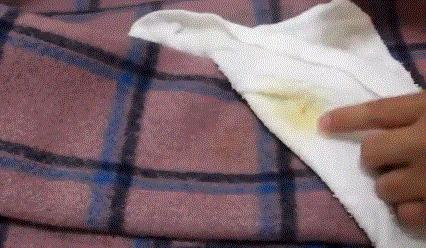 小白衣服脏了怎么洗,学会这招衣服多脏都能洗干净