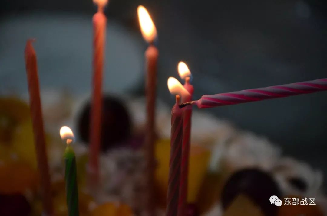 新兵连相聚完整版,新兵连25年相聚完整版