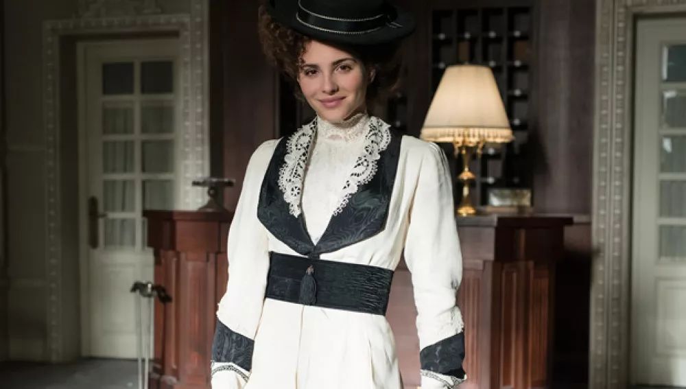 歌曲爱笑的女孩运气不会太差,为什么爱笑的人运气不会太差