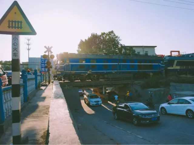 淄博那个承载我整个青春的地方，我好想穿上山铝一小的校服，再走一遍！