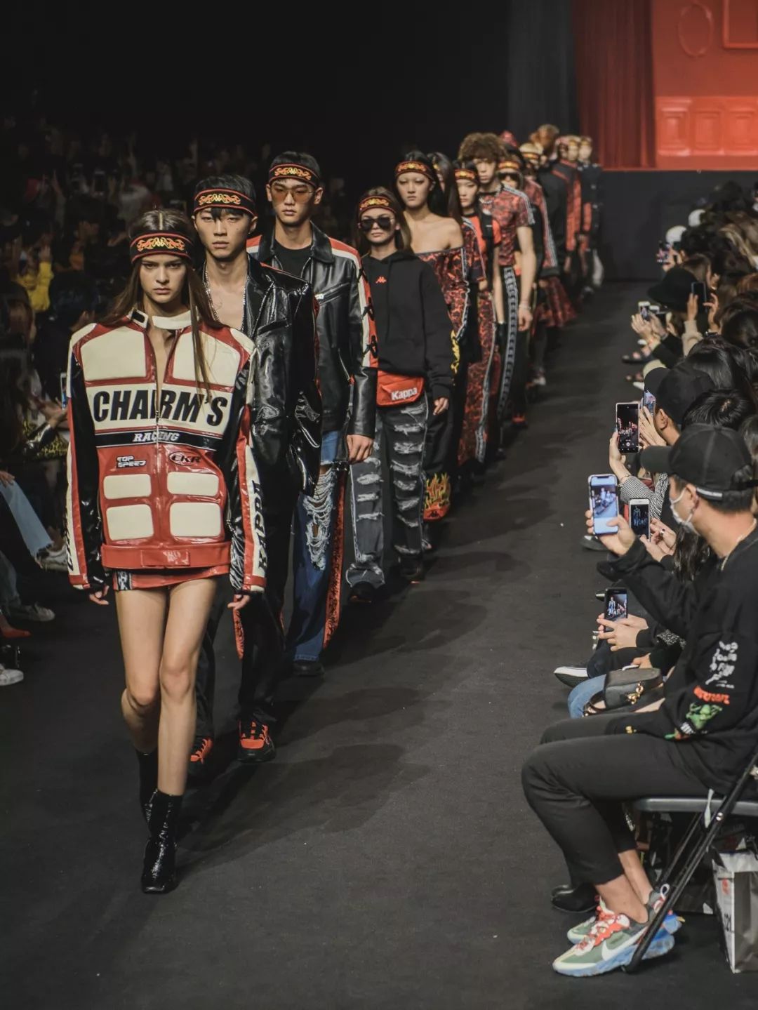 2022秋冬首尔时装周型男街拍,2019首尔时装周