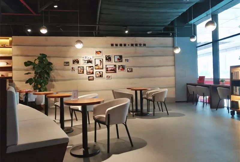 火爆之后骤冷！开始拓展潮牌、书店、童乐、餐饮的中大门，真能扮演好经开商业扛把子？