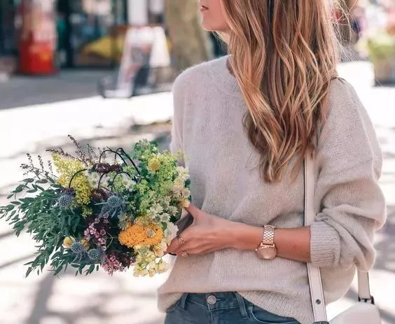 针织领口松垮变形怎么恢复原状,毛衣领口松垮怎么修复