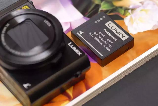 徕卡大光圈镜头,松下lx10对比徕卡相机