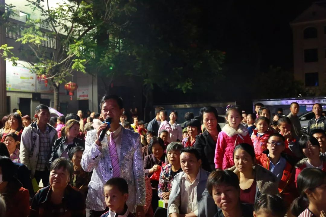 这一夜场集市有亮点，看剧学法两不误！