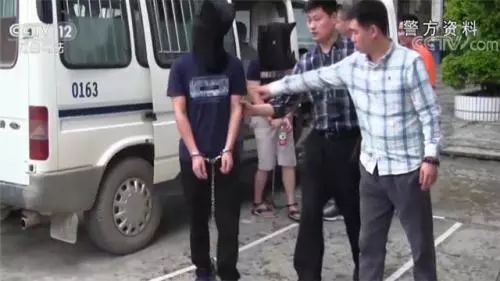 “黄鳝门”事件女主角：刚开始心里抵触，两个月赚9万