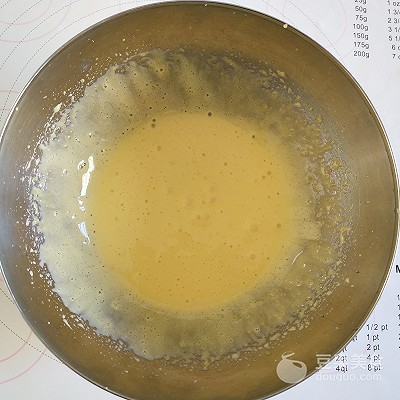 熊猫杯子蛋糕的做法,萌物杯子蛋糕的做法