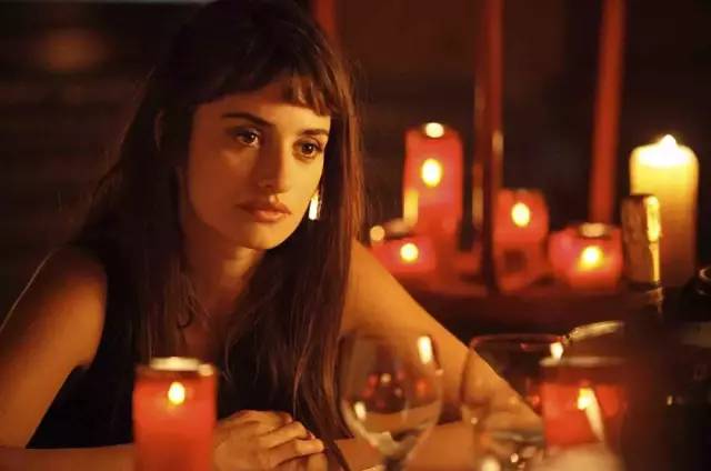 这个44岁的“西班牙玫瑰”，哭起来都是满满的高级感！