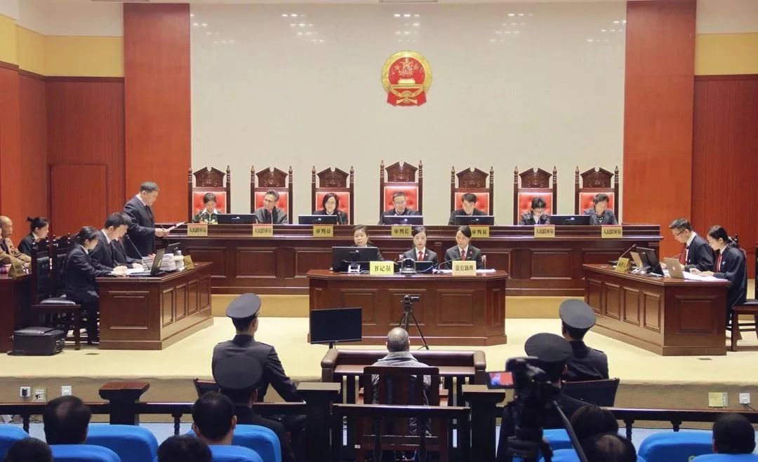 因情杀人的恶劣案例,男子医院行凶致1死