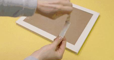 不打孔的挂画,不伤墙面的挂画方法