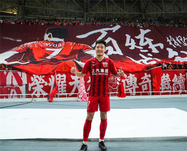 武磊赛后最新消息,根宝告别武磊上港