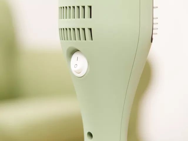 房间太冷空调开28度会不会暖一些,房间太冷放一盆冷水就不冷了